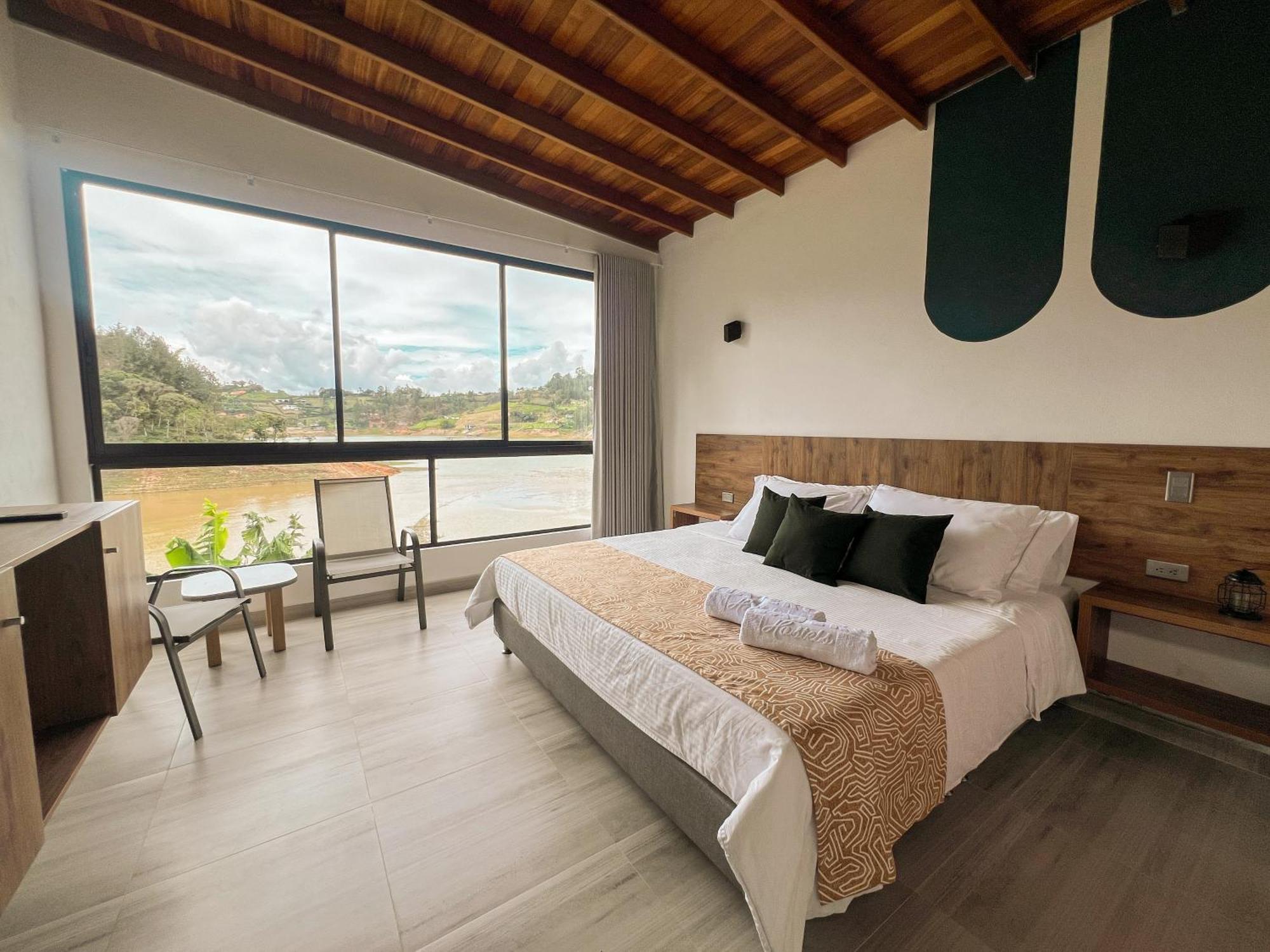 Viajero Guatape Hostel & Lake Club Esterno foto